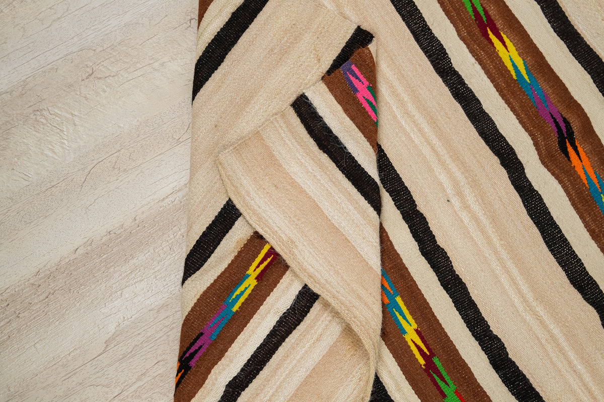 Vintage Peruvian Kilim 5'5" x 2'9"