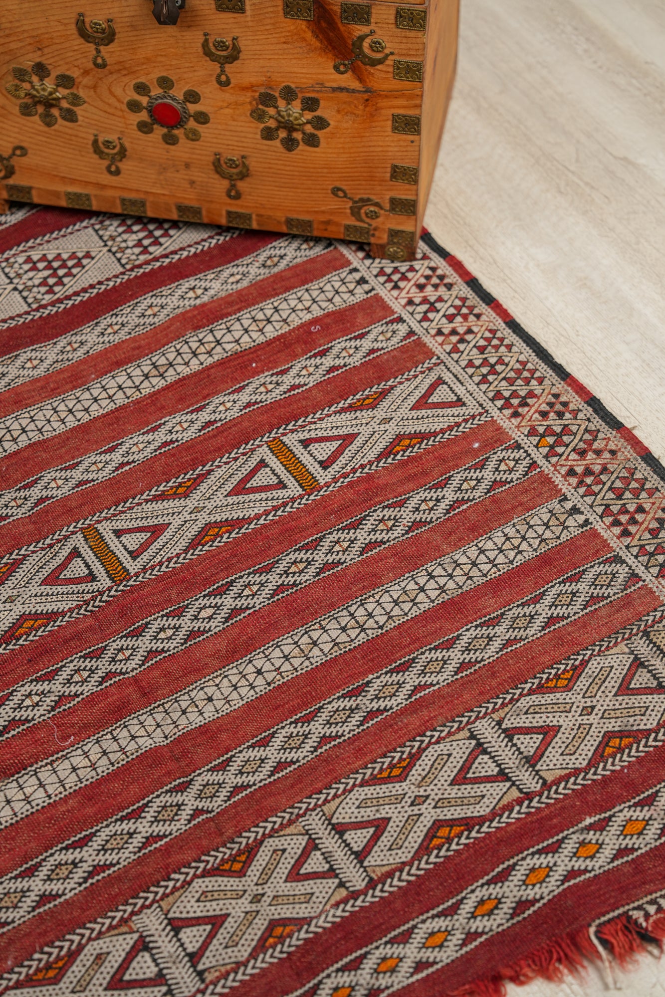 Vintage Moroccan Zemour Kilim 4'4" x 3'