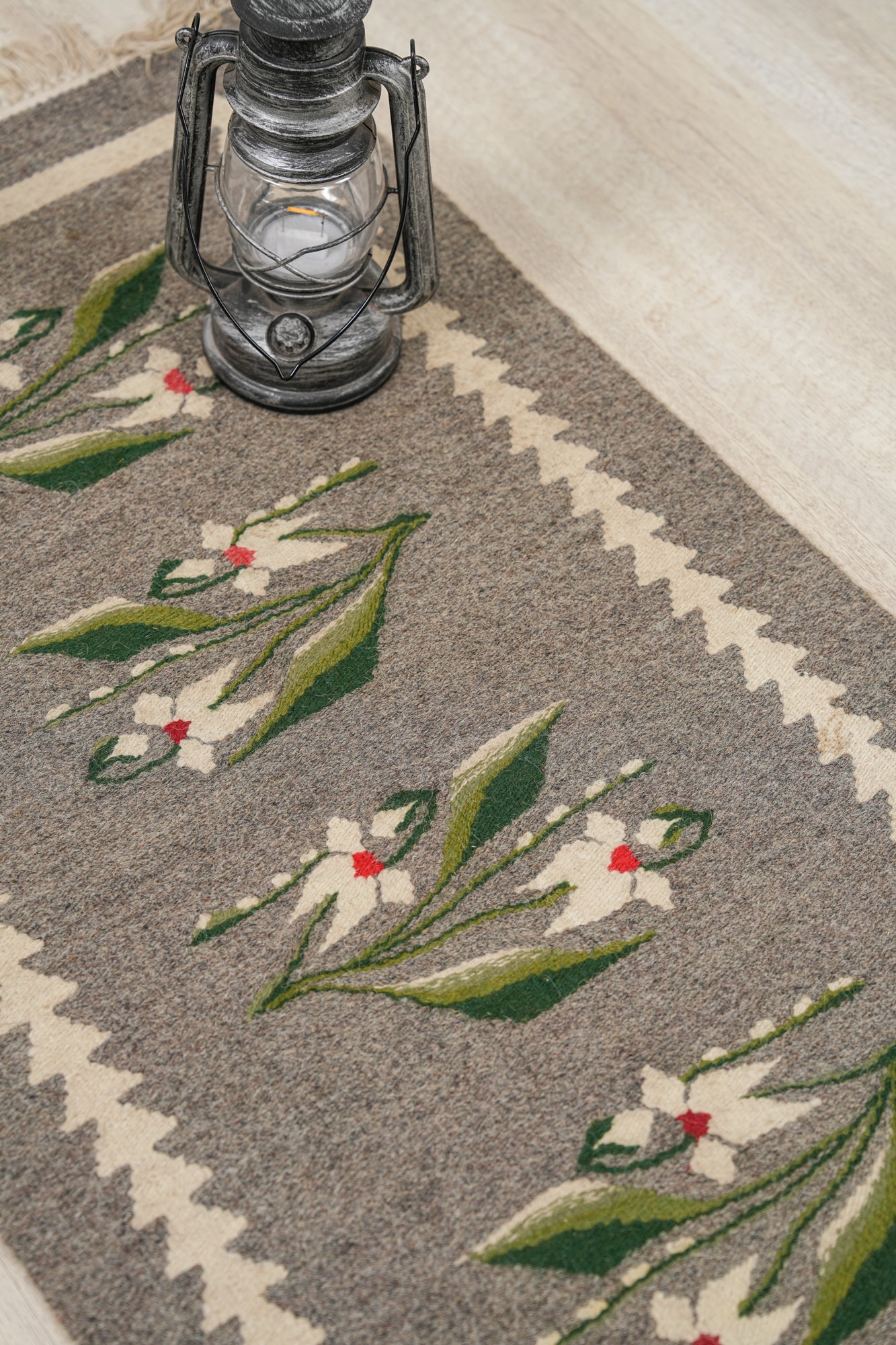 Vintage European Oltenia kilim 3'3" x 1'9"