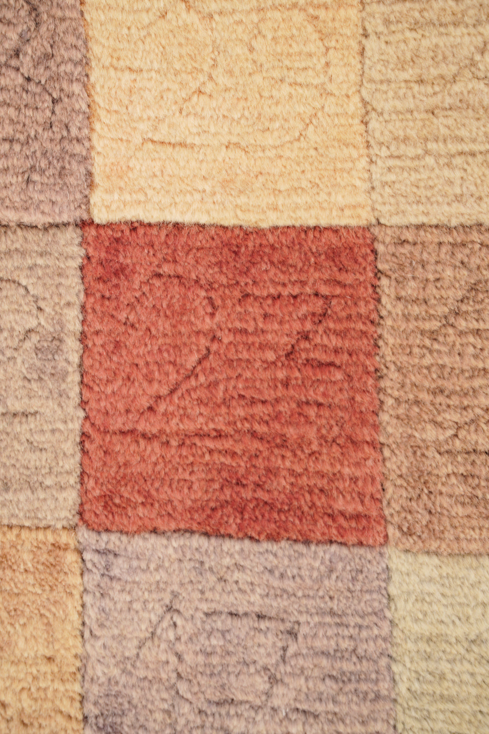 Modern Swatch Rug 2'9" x 2'5"