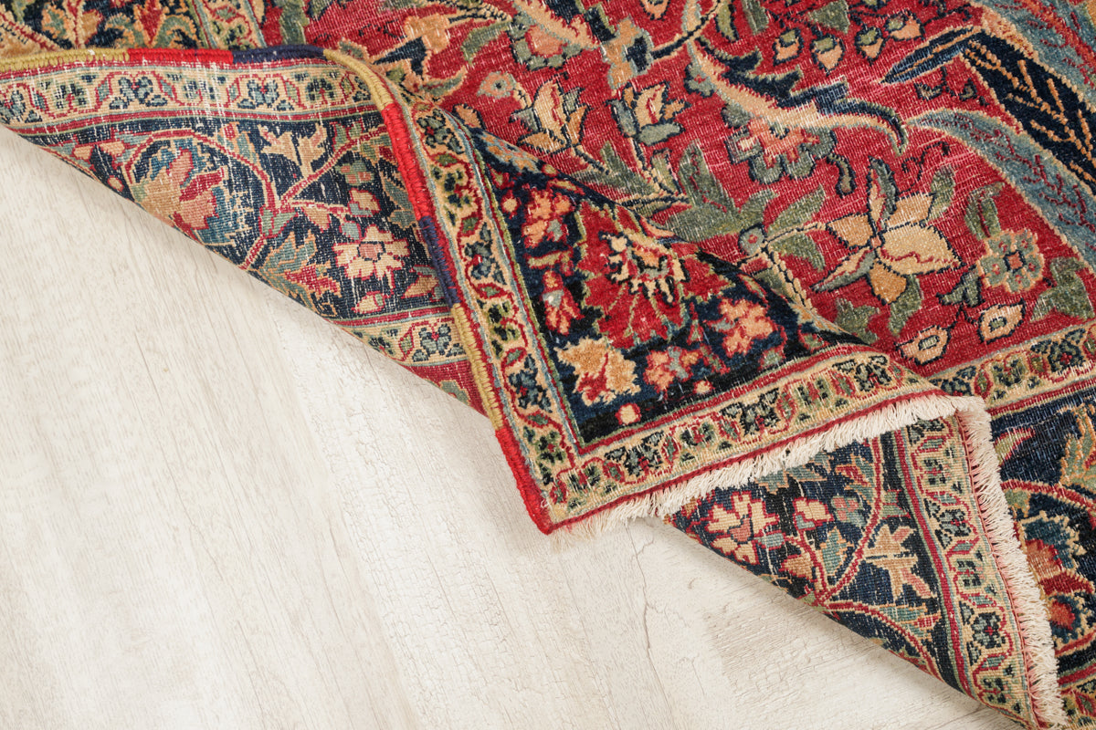 Parrotia 6'8" x 4'9"