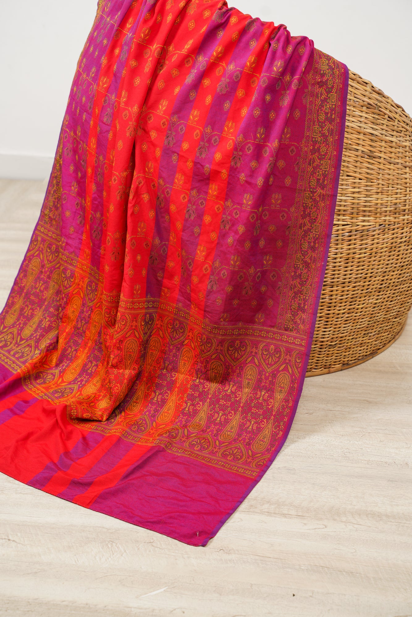Vintage Indian Jamawar Silk Shawl textile 7'10" x 3'2"