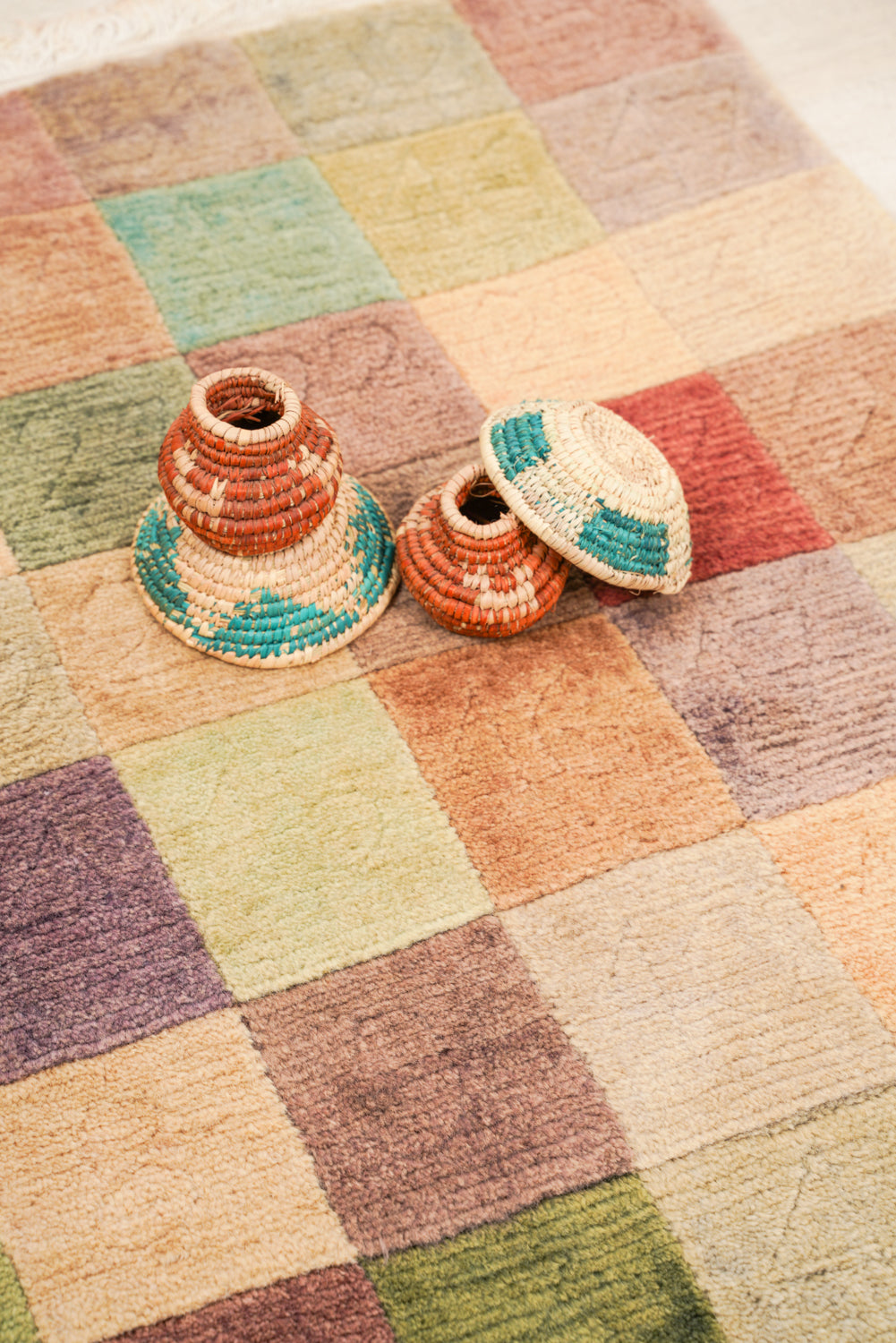 Modern Swatch Rug 2'9" x 2'5"