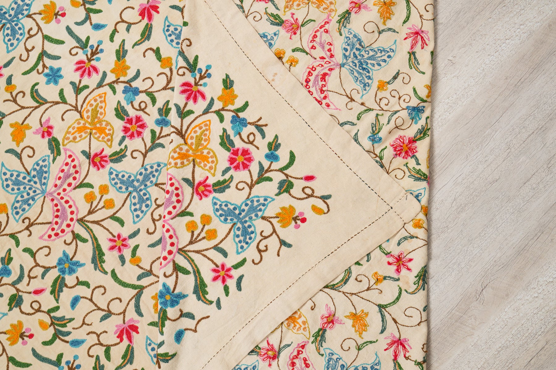 Vintage Kashmiri Crewel Bedspread textile 9'6" x 8'3"