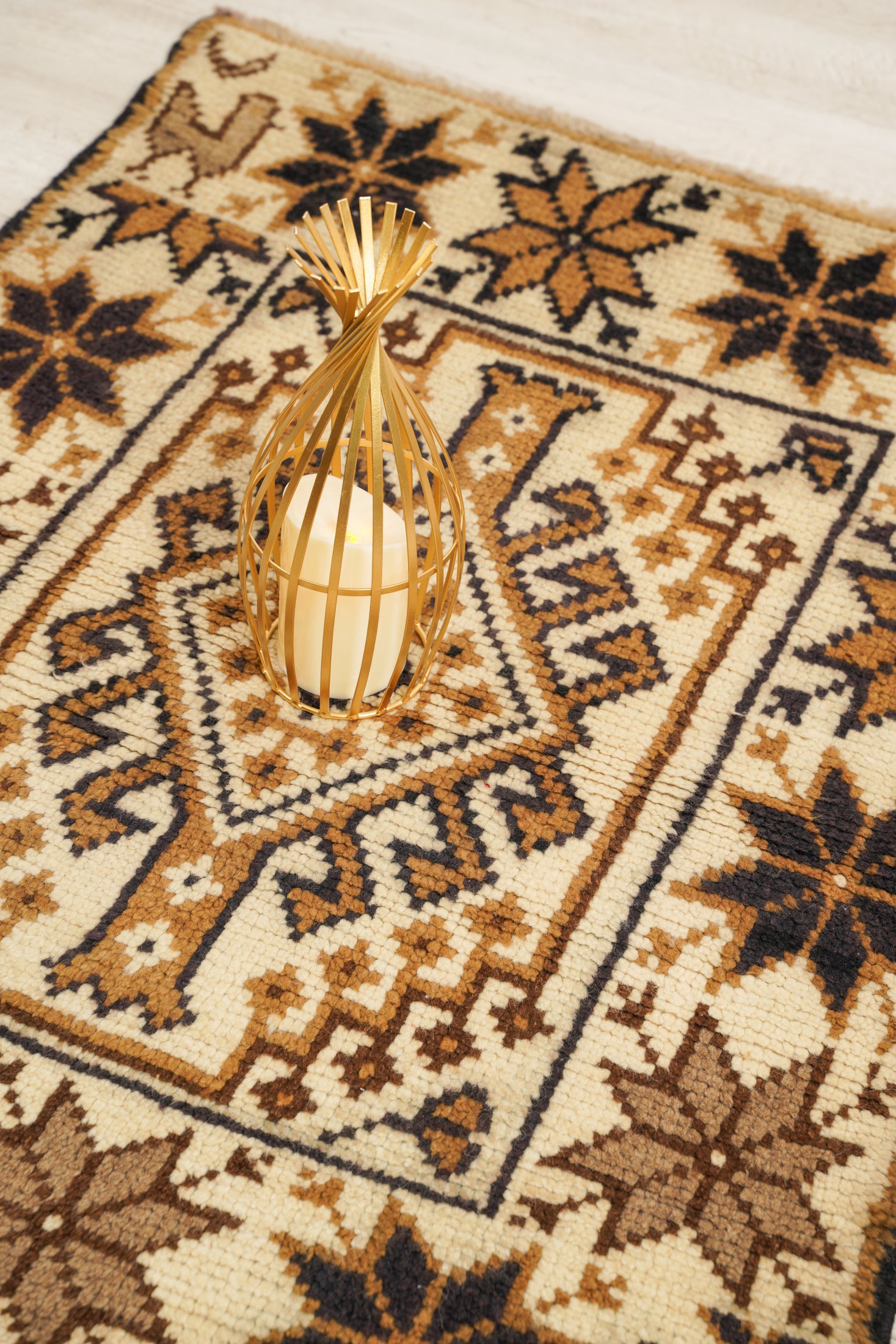 Vintage Turkish Oushak Rug 3'8" x 2'7"