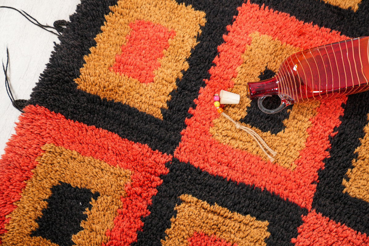 Vintage Scandinavian Rya Rug 4' x 2'5"