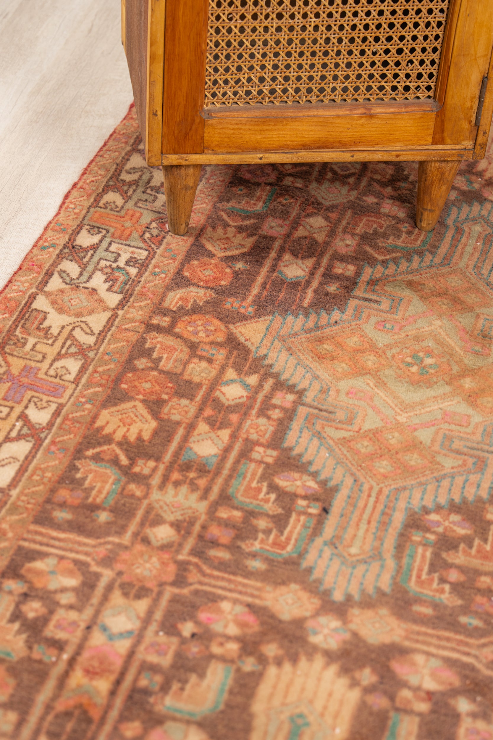 Valencia 10'6" x 3'6"