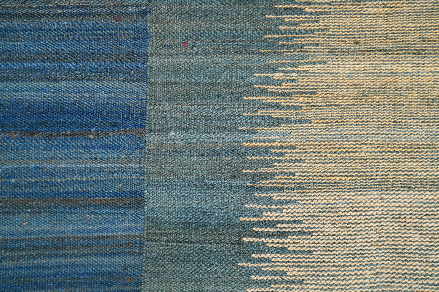 Modern Minimalist Kilim 9'8" x 6'7"