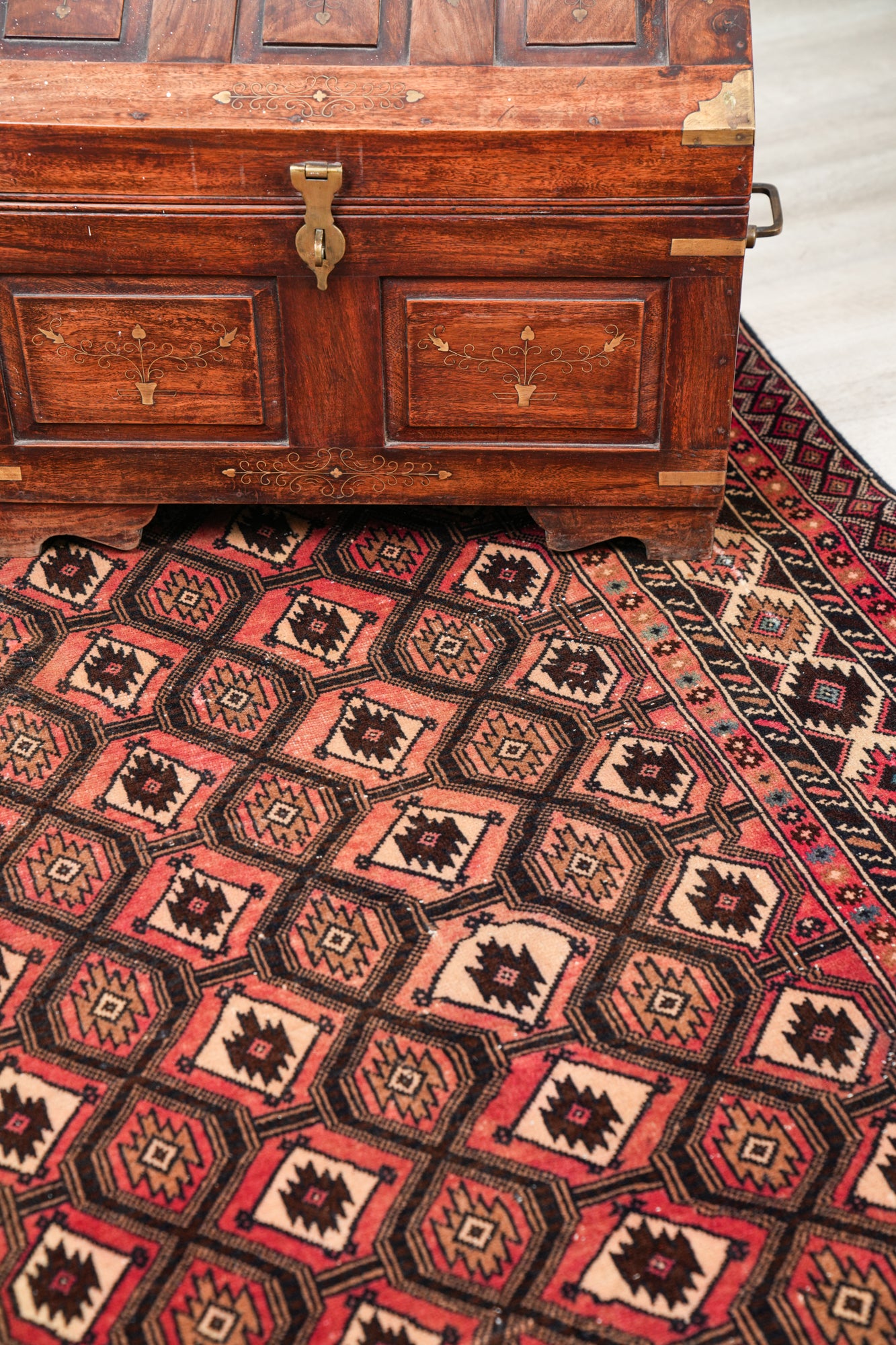 VINTAGE BALOCH TRIBAL RUG 6'5" x 3'10"