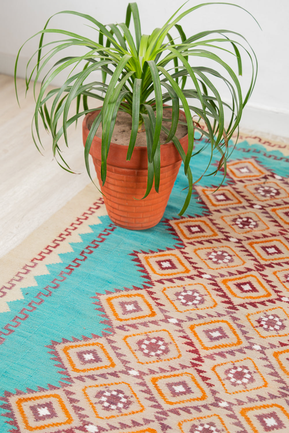 Vintage Polish Hallway Kilim 11' x 5'