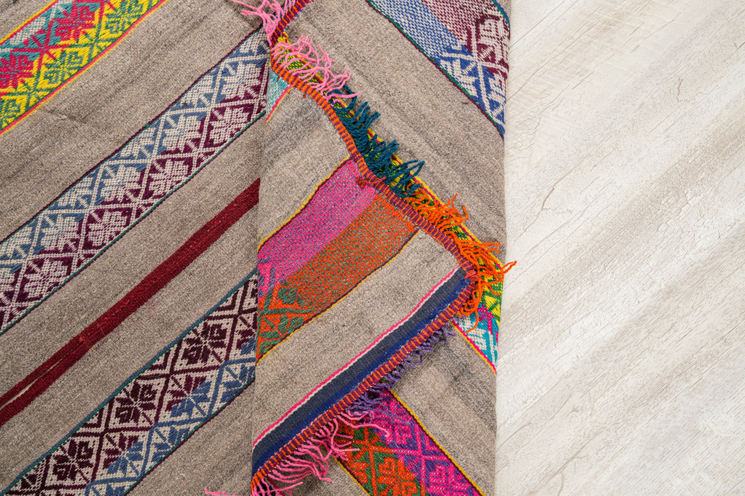 Vintage South American Poncho TEXTILE 5'6" x 3'10"