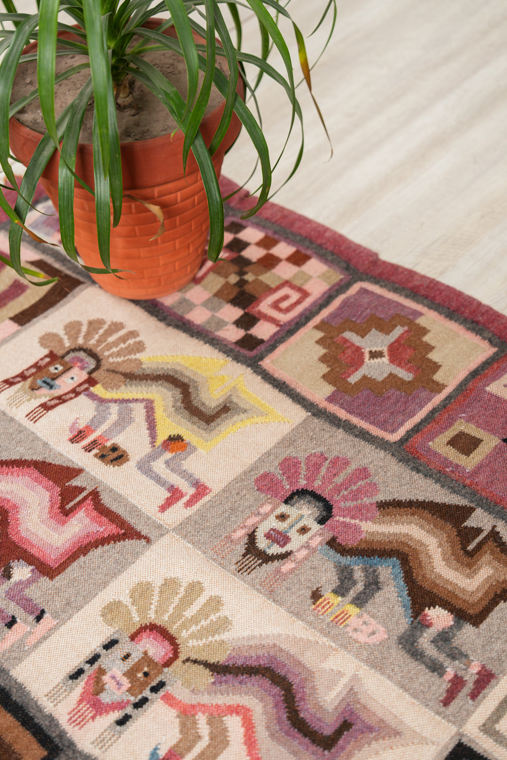 Vintage Peruvian Kilim 4'5" x 3'7"