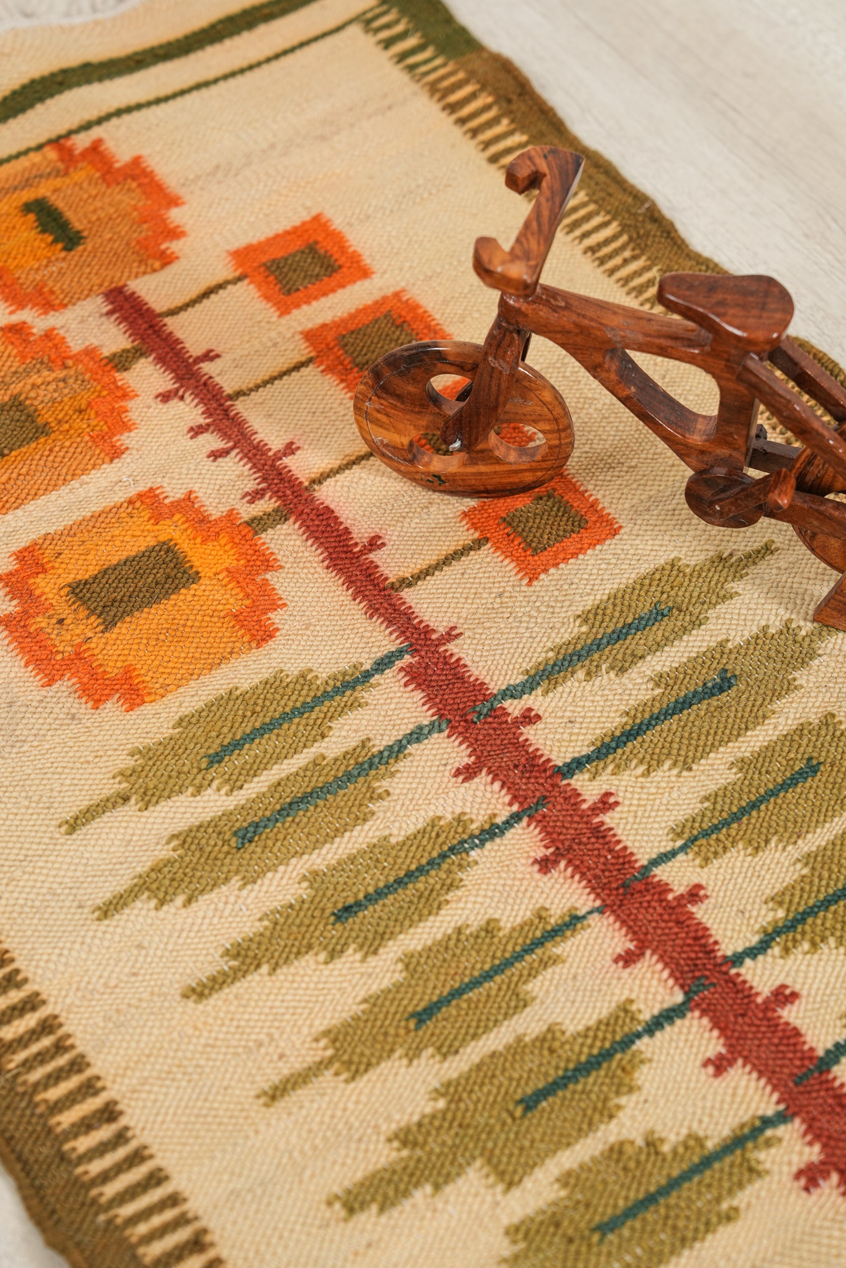 Vintage Polish Floral Kilim 3'9" X 1'8"