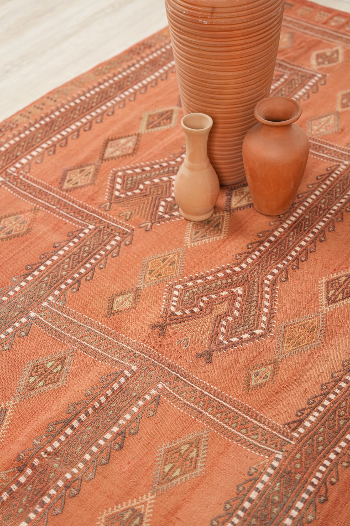 Vintage Anatolian Cicem Kilim 7'9" X 5'6"