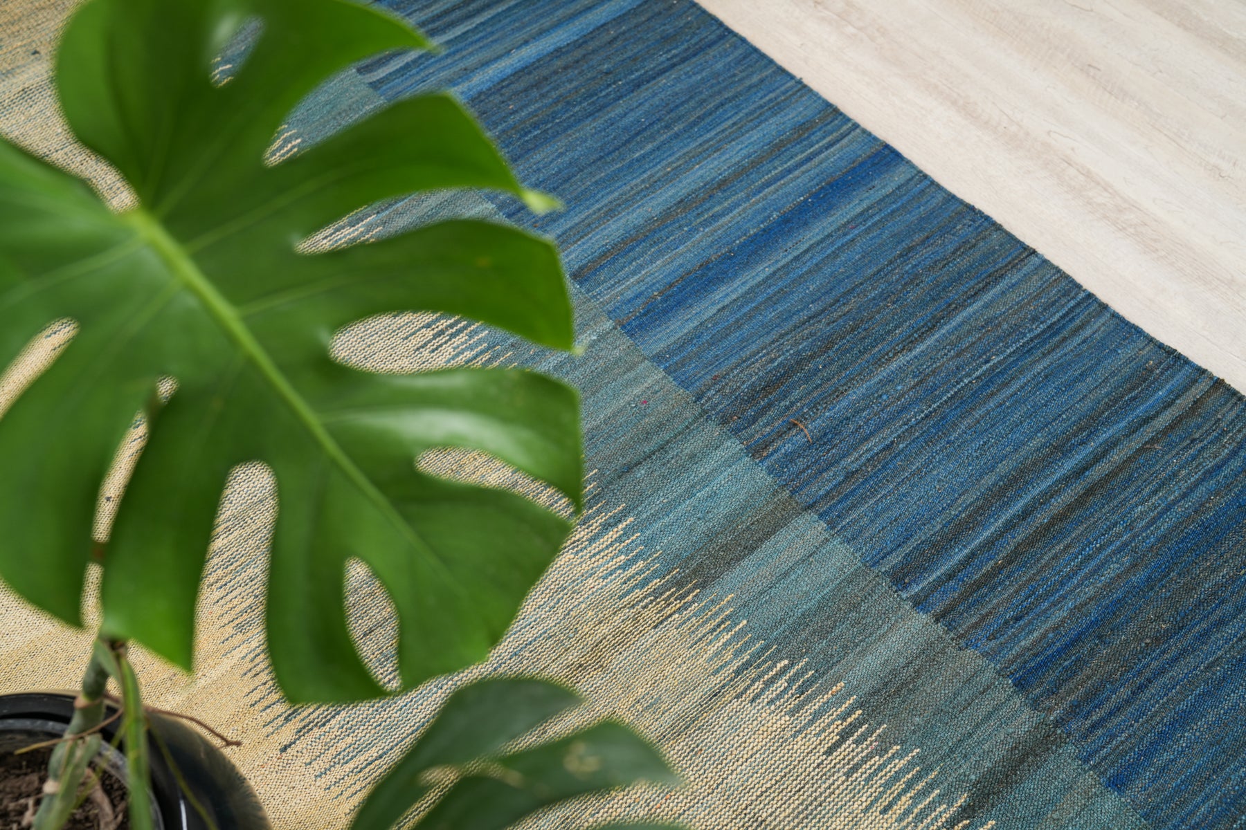 Modern Minimalist Kilim 9'8" x 6'7"