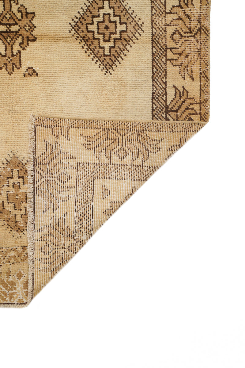 vintage Moroccan rug 7'2" x 5'
