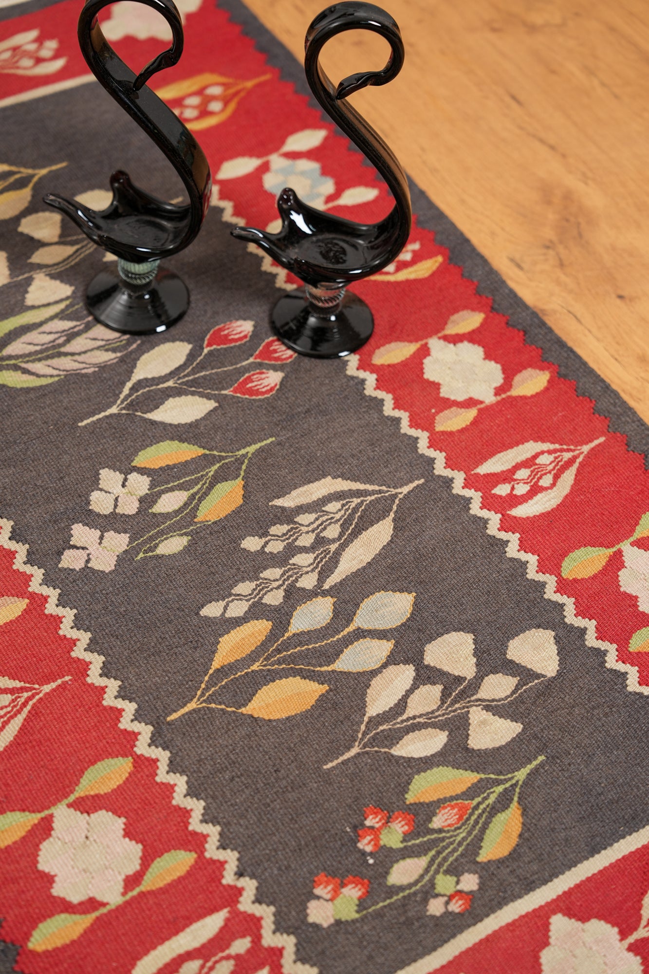 Vintage European Oltenia kilim 3'9" x 2'1"