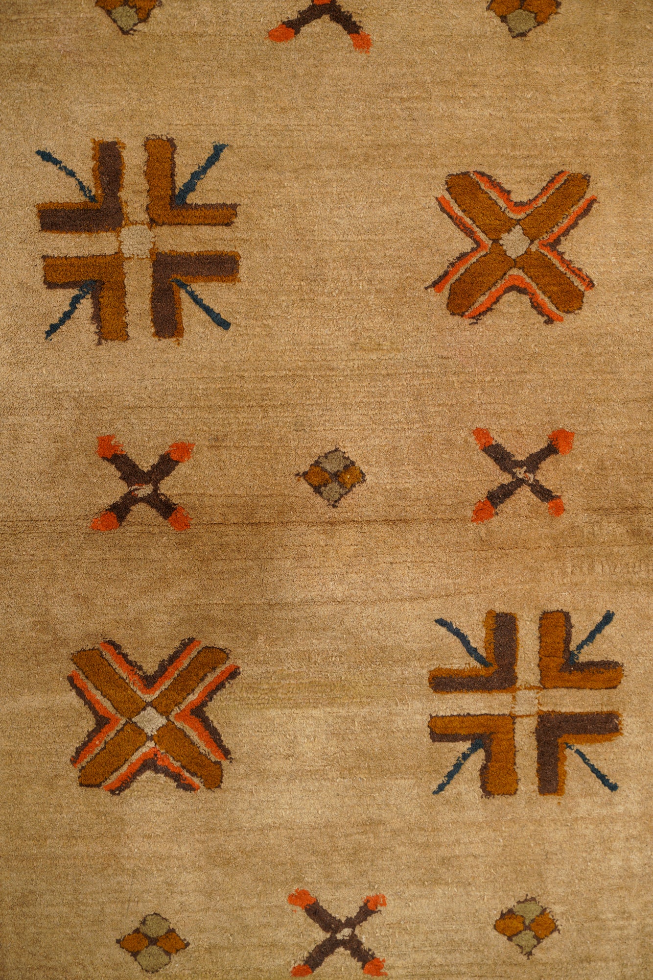 VINTAGE GERMAN HAND-HOOKED RUG 5'7" x 3'