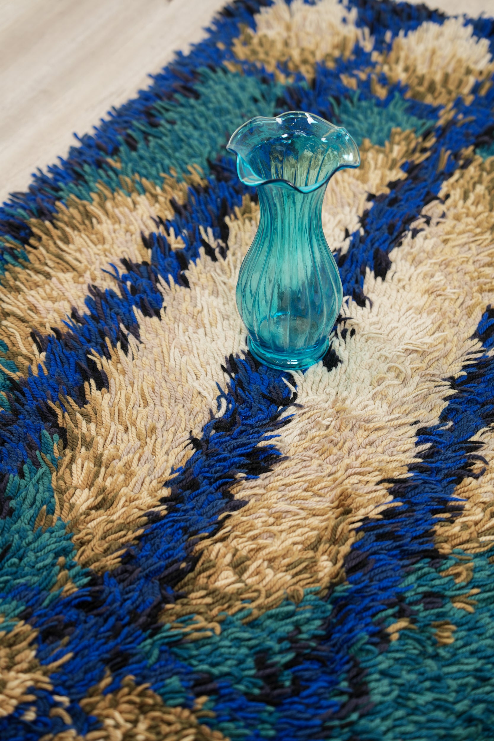 Vintage Scandinavian Rya Rug 4'7" x 2'7"