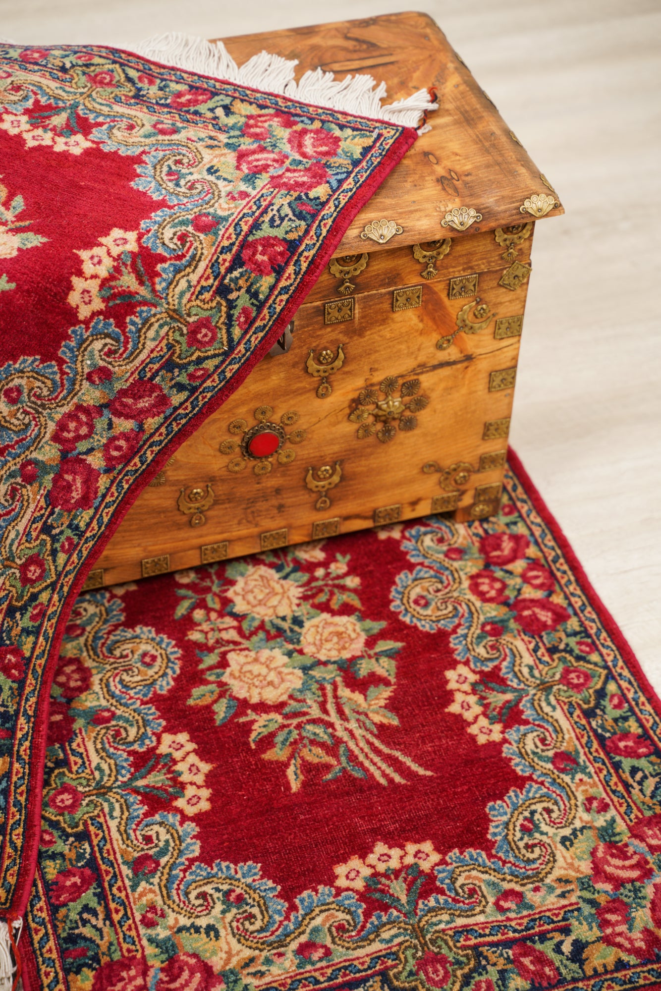 rosa rossa 2'6" x 1'9" (Pair)