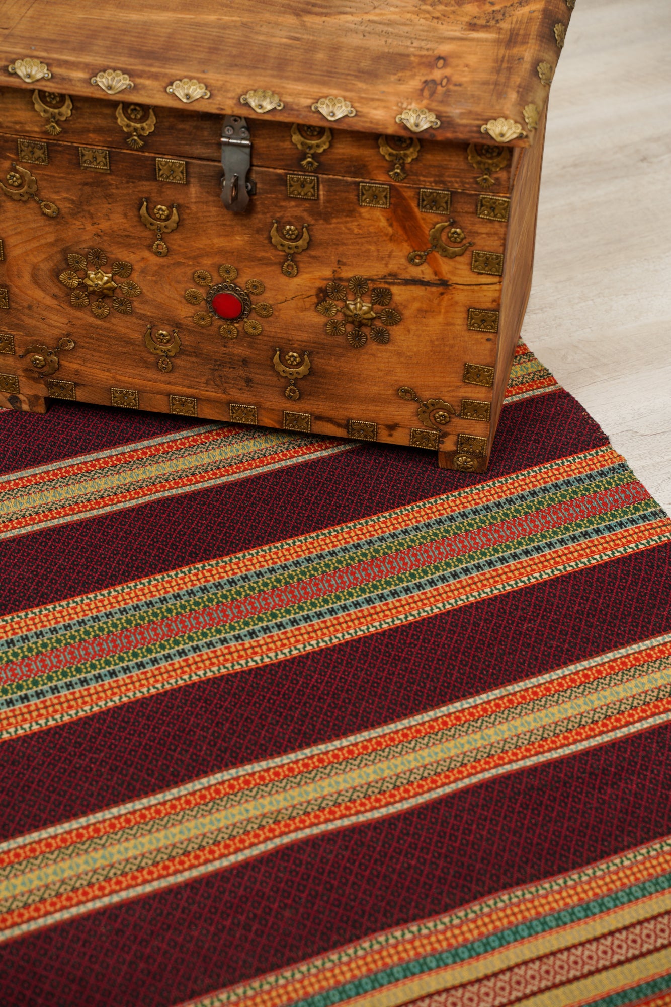 ANTIQUE SCANDINAVIAN TEXTILE 5'10" x 2'5"