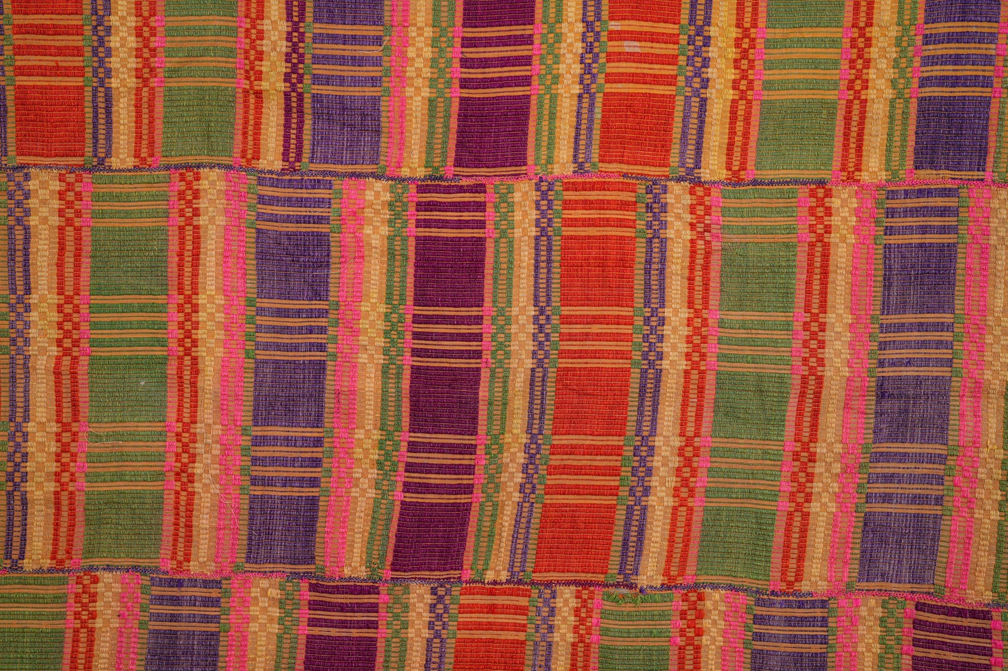 VINTAGE SCANDINAVIAN HAND LOOM TEXTILE 6'5" x 4'7"
