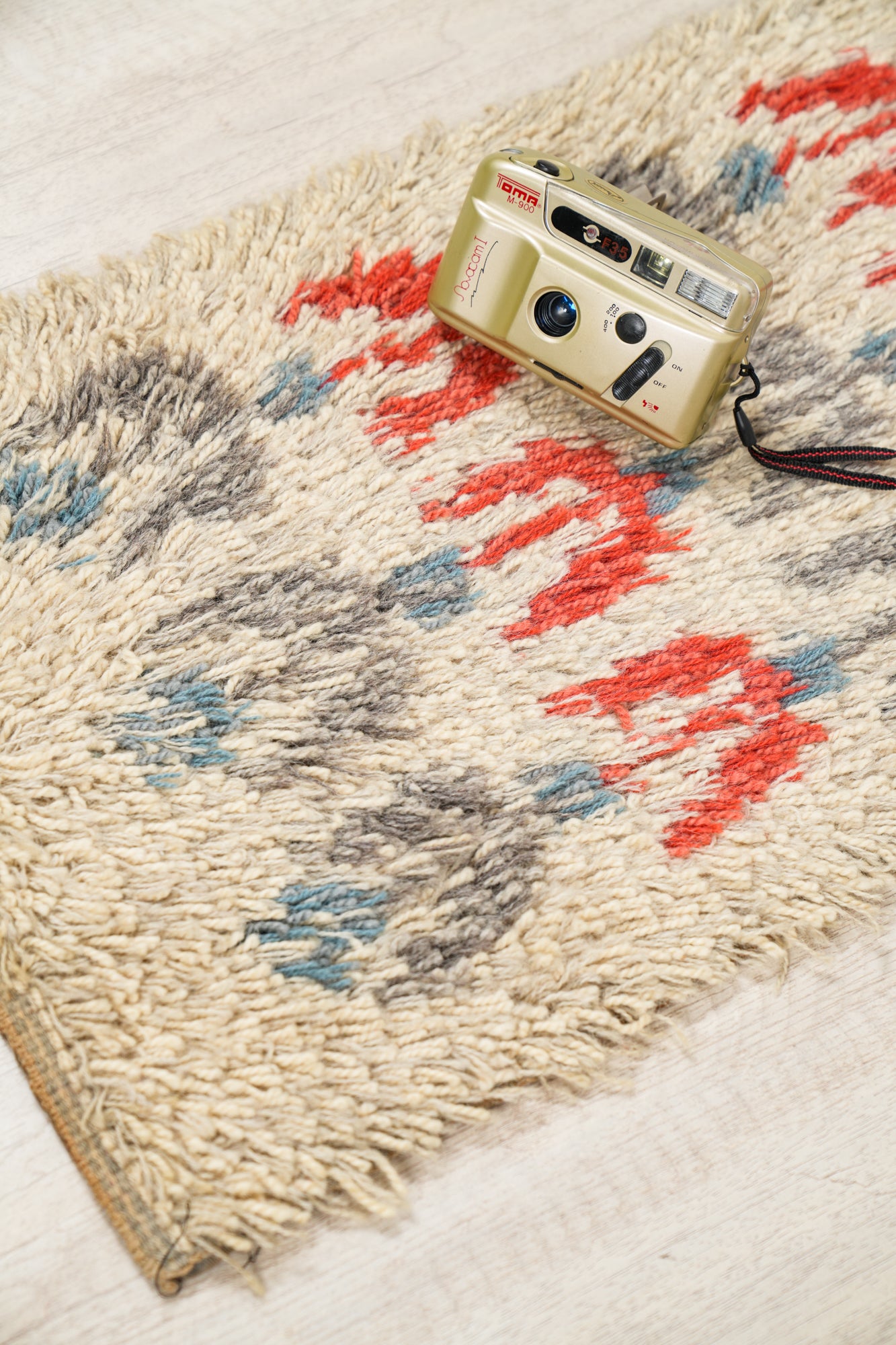 Vintage Scandinavian Rya Rug 2'7" x 1'3"