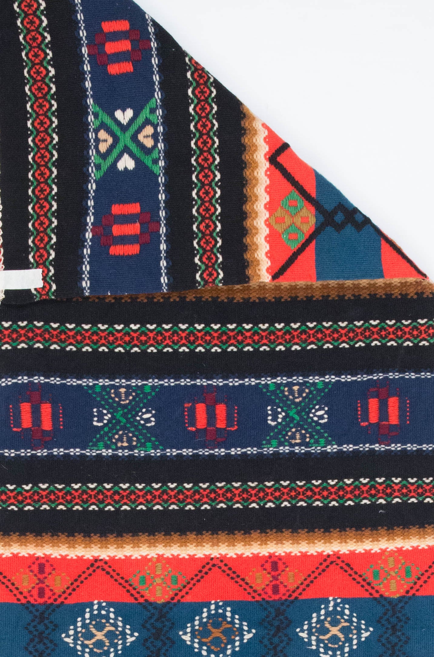 Vintage Scandinavian Textile 6'4" 2'