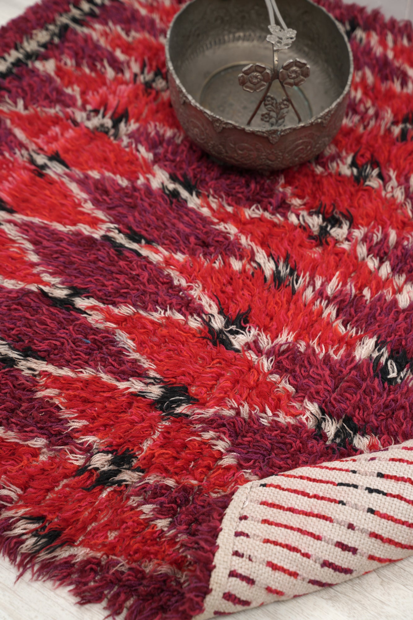 Vintage Scandinavian Rya Rug 4'5" x 3'2"