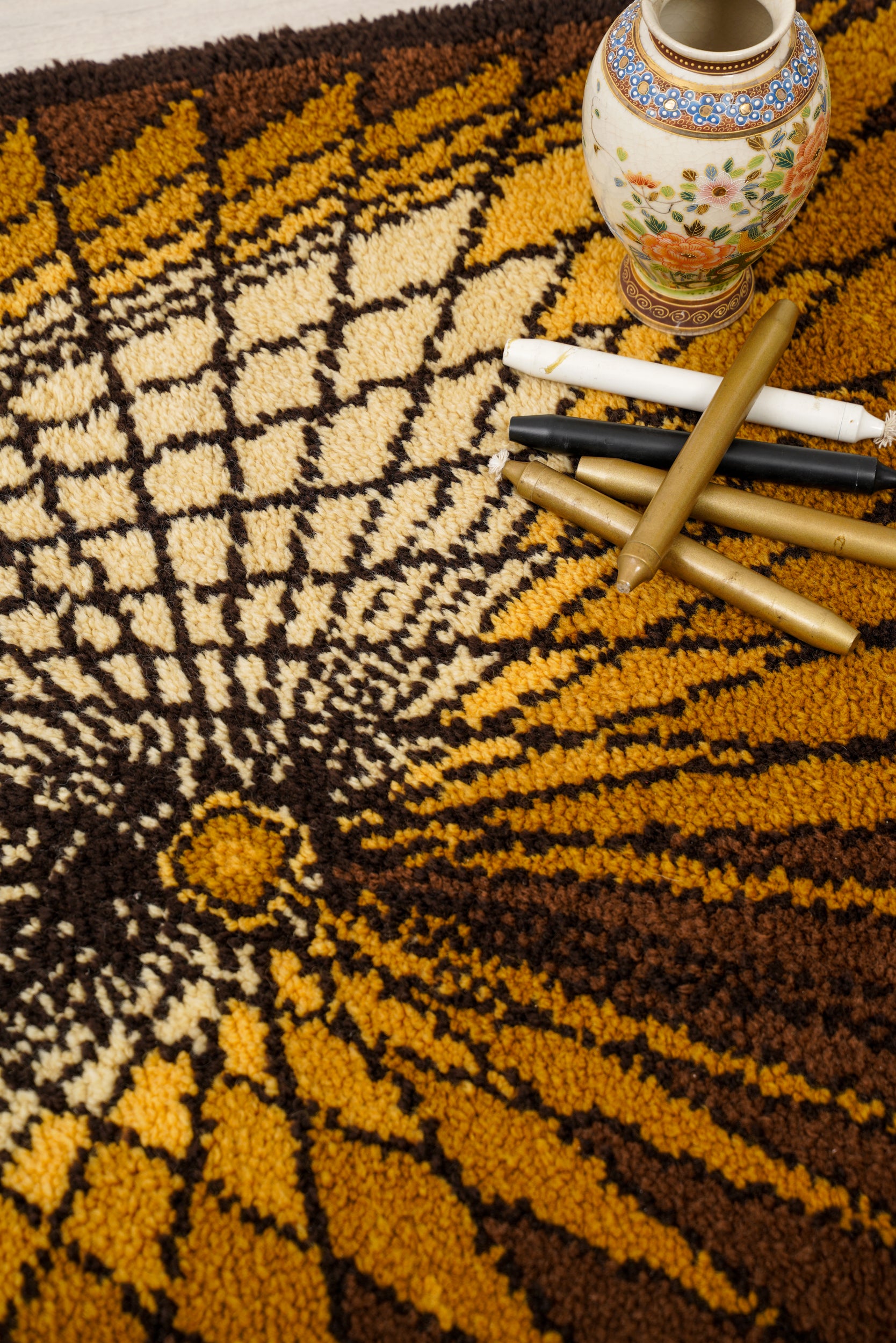 vintage scandinavian Rya rug 6' x 3'