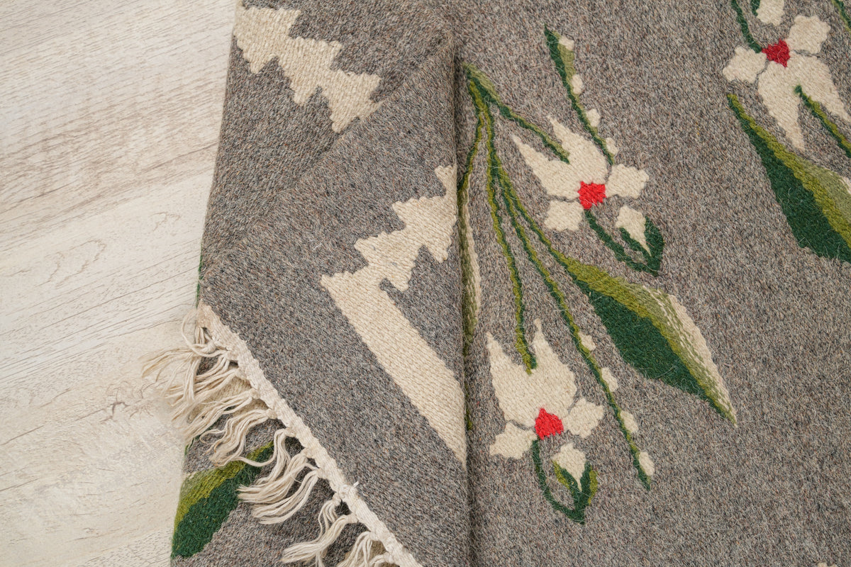 Vintage European Oltenia kilim 3'3" x 1'9"