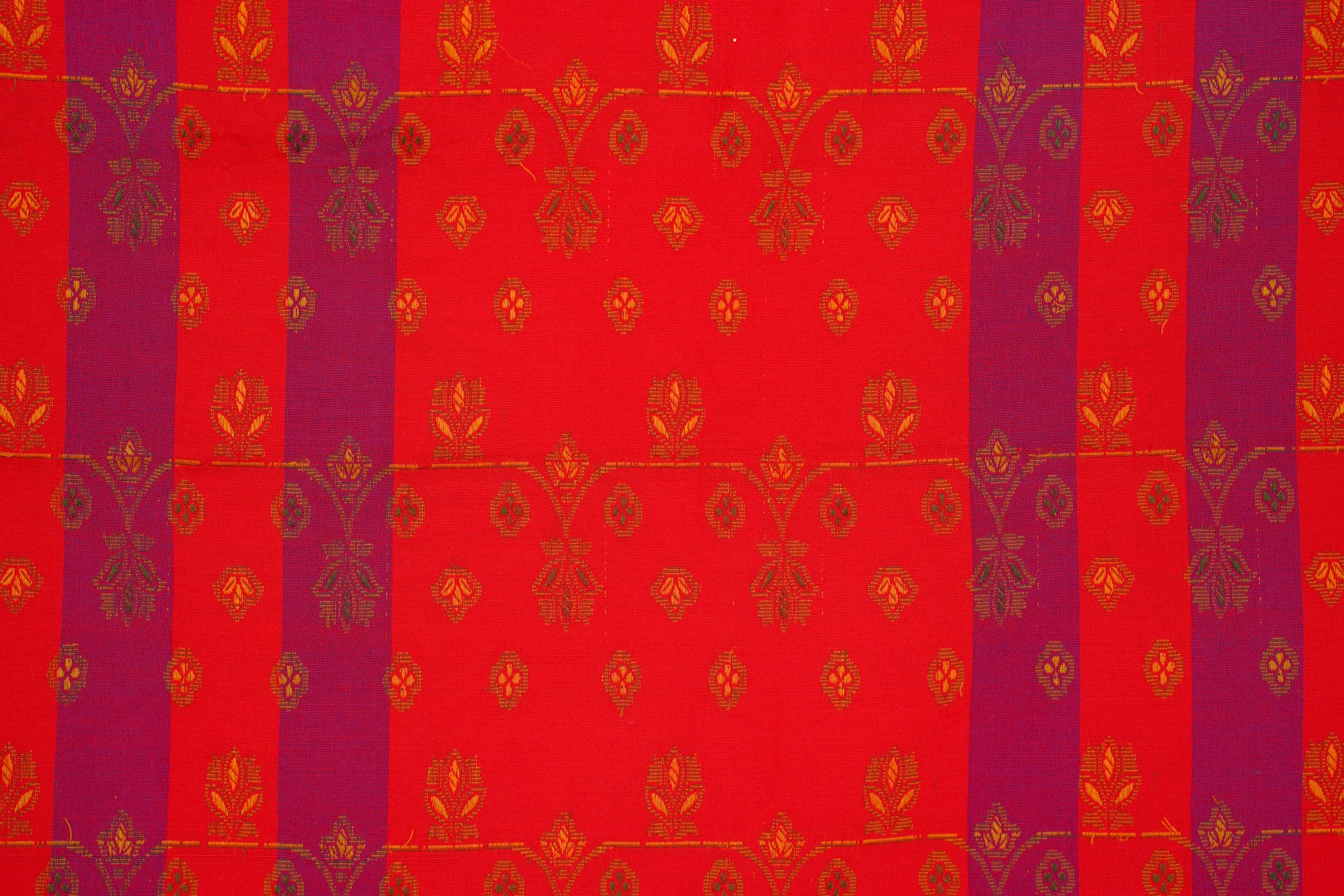Vintage Indian Jamawar Silk Shawl textile 7'10" x 3'2"
