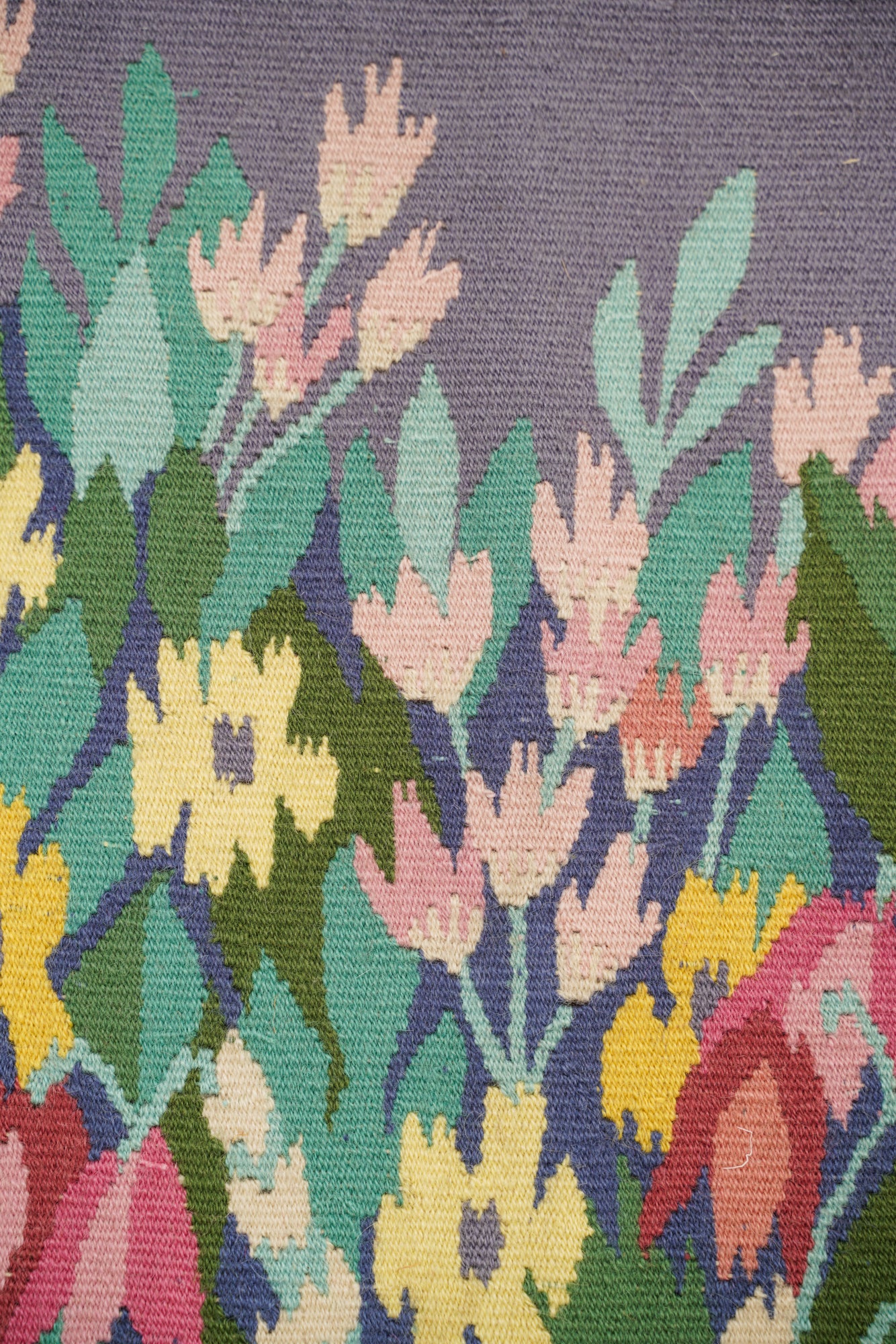 Vintage Floral Scandinavian Tapestry 1'9" x 2'