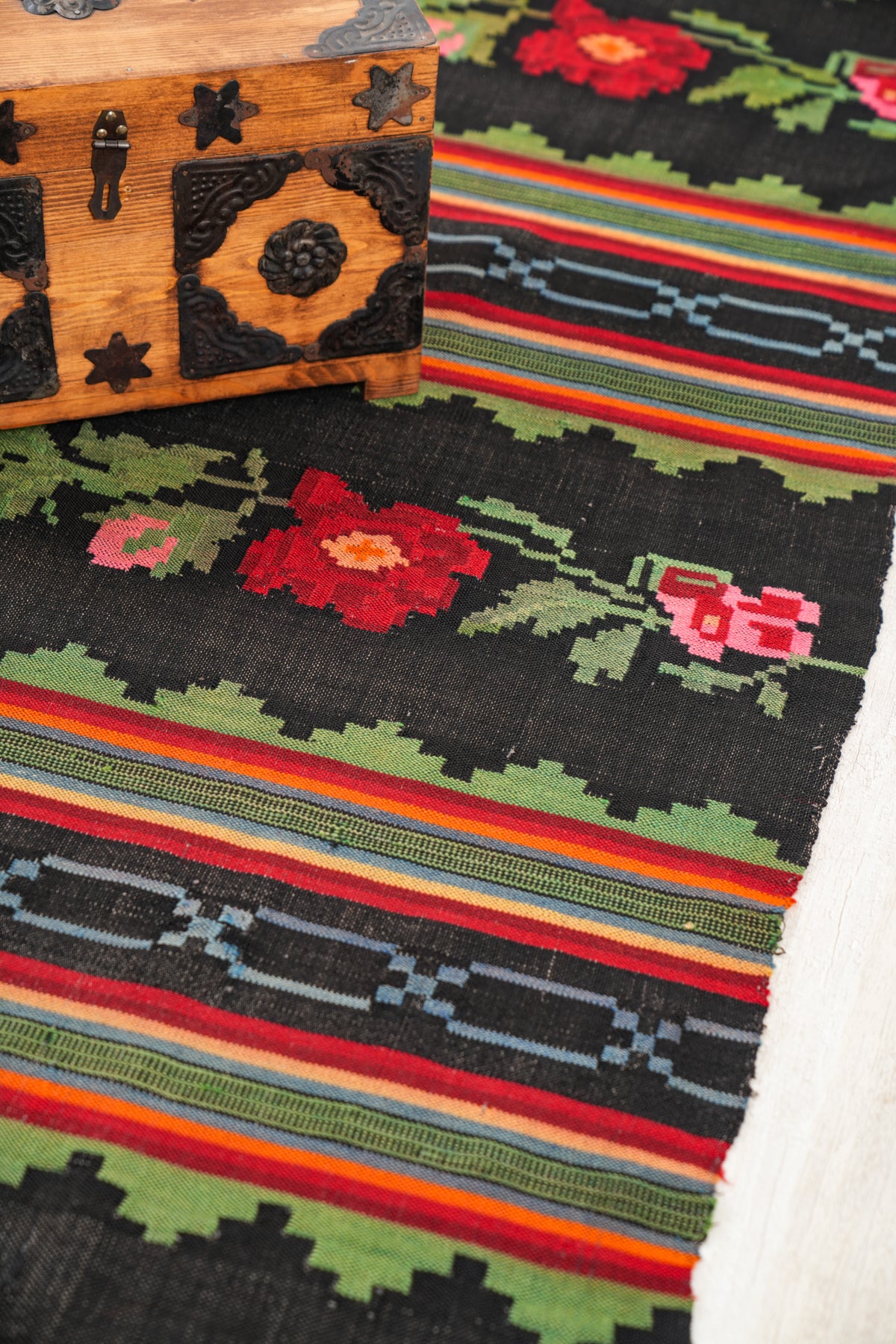 Vintage Romanian Floral Hallway Kilim 11' x 2'2"