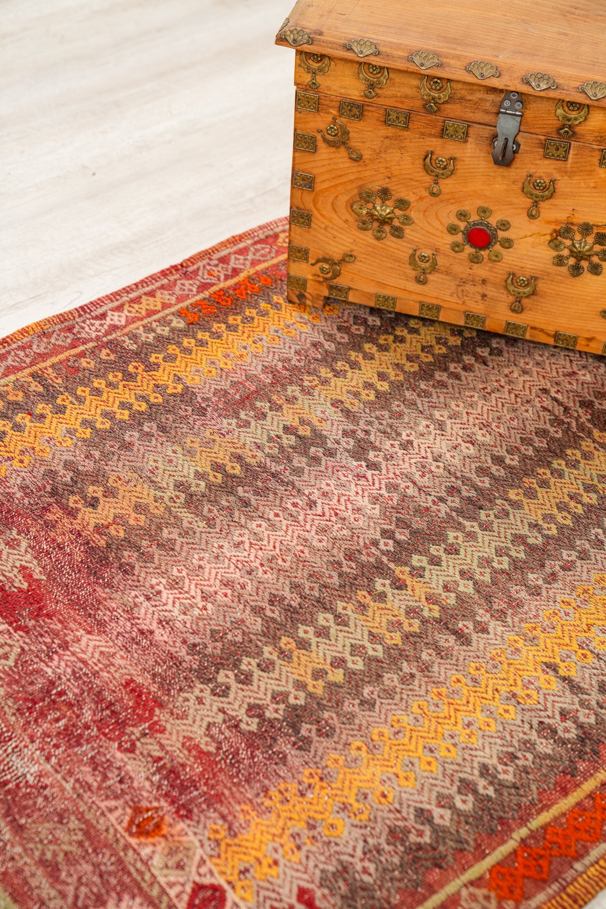 Vintage turkish Cicem Kilim 4'x 2'9"