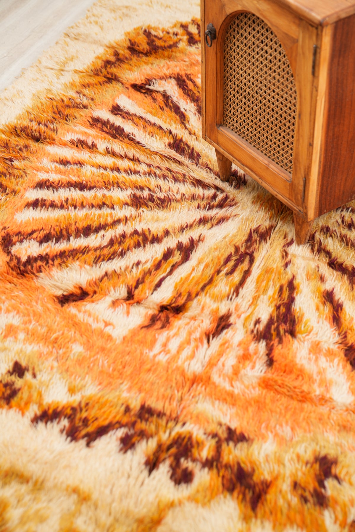 Vintage Scandinavian Rya Rug 9'6" x 6'5"