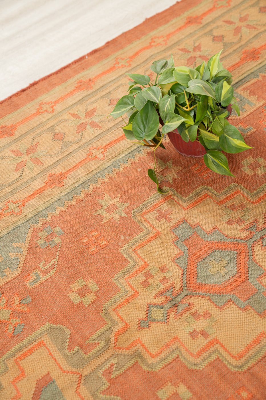 Vintage Indian kilim 7'9" x 5'1"