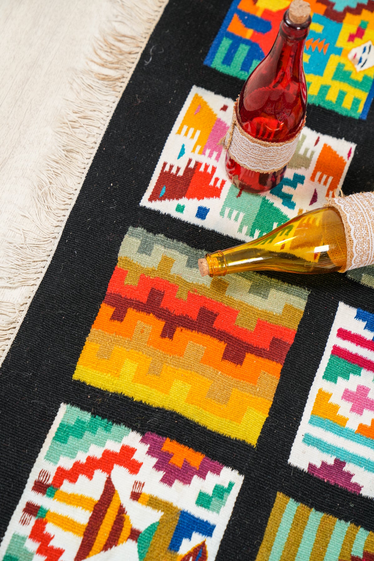 VINTAGE TUNISIAN GUFSA KILIM 3'9" x 1'6"