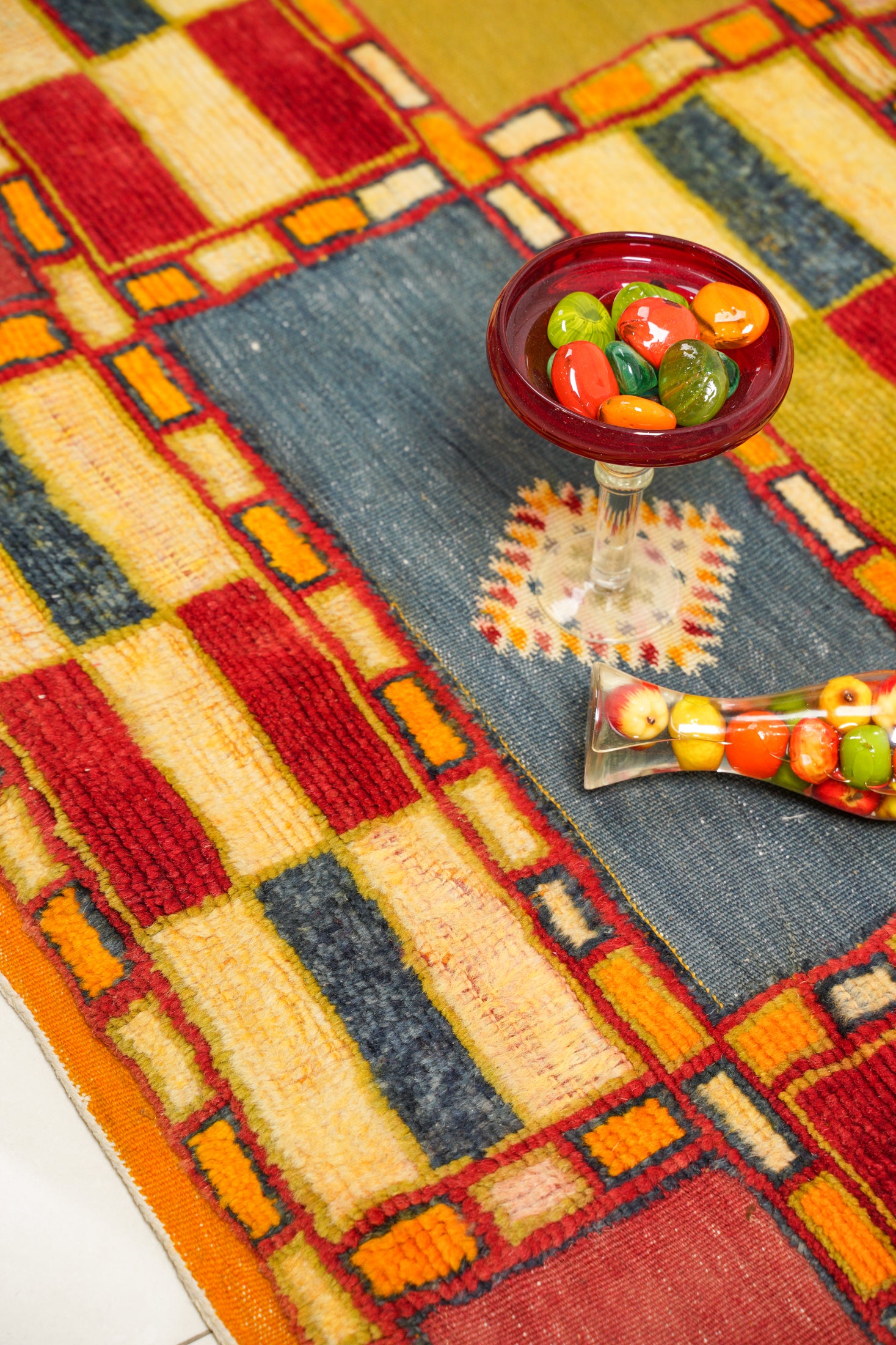 VINTAGE MOROCCAN RUG 8' x 4'10"