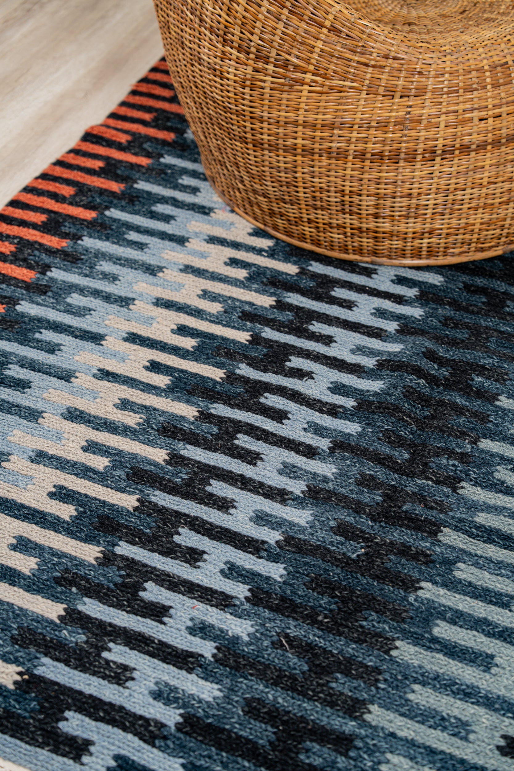 Vintage Scandinavian Kilim 7'7" x 5'7"