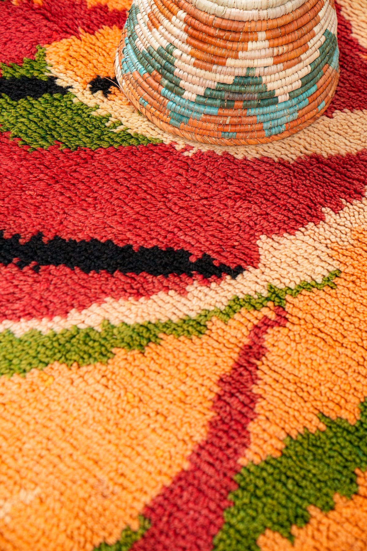 Vintage Scandinavian rya Rug 6'10" x 5'