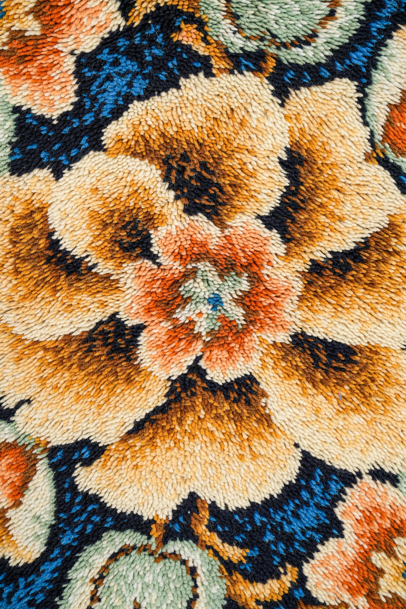Vintage Scandinavian Rya Rug 4'8" x 2'4"