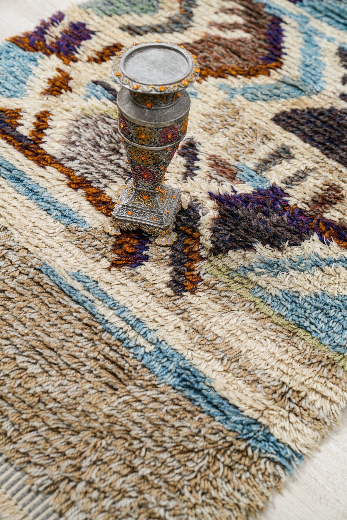 VINTAGE SCANDINAVIAN RYA RUG 4'10" x 2'6"