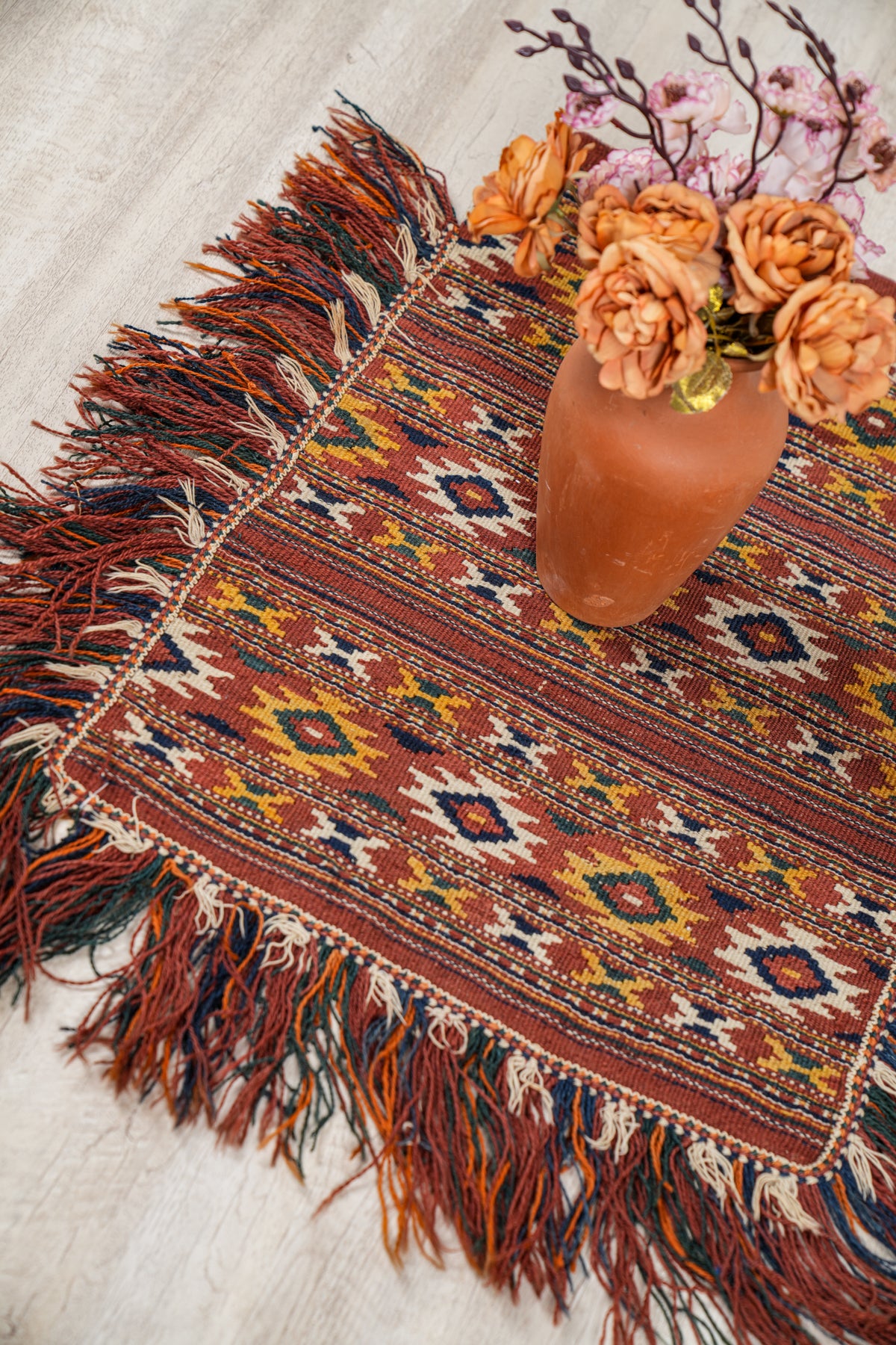 Vintage Hungarian Kilim 2'9" x 2'5"