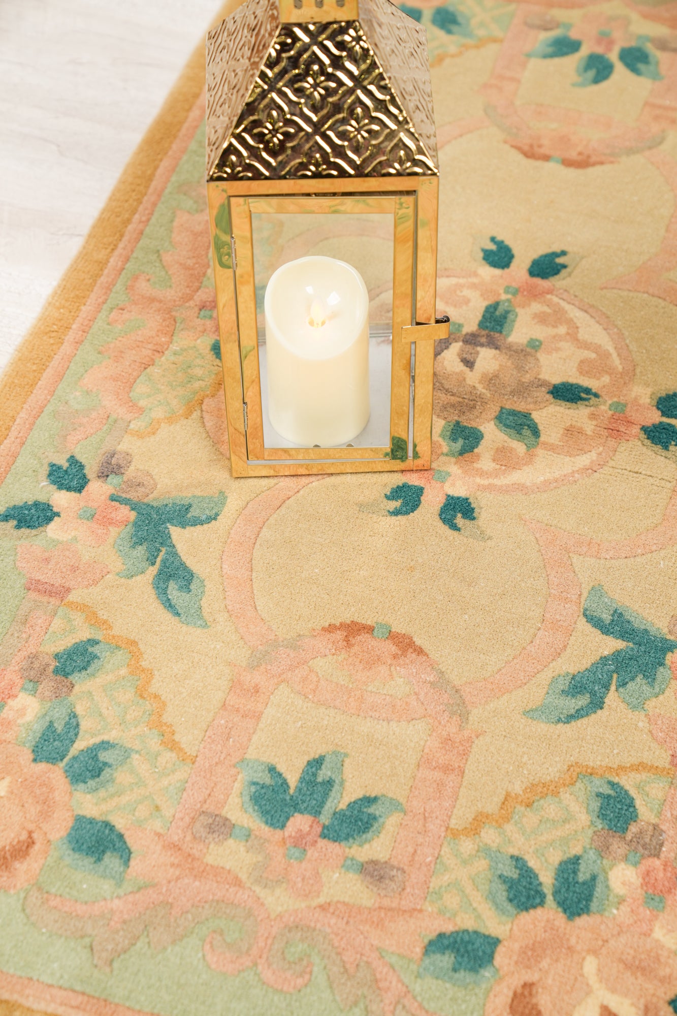 Vintage Oriental floral Rug 4' x 2'3"