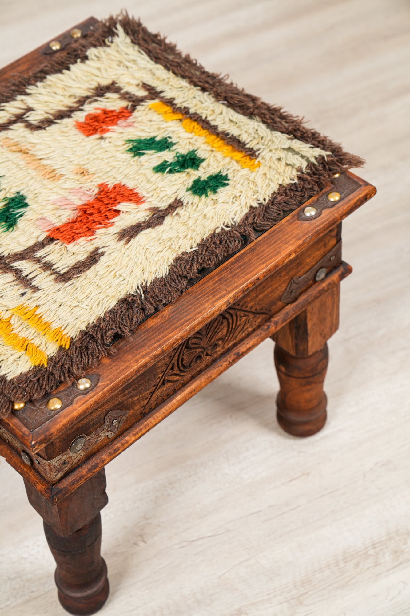 Vintage Finnish Rya Rug 1'3" x 1'3" (folk)