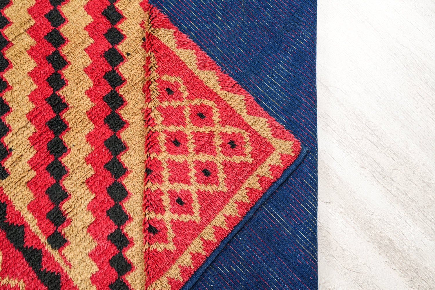 Antique Finnish Rya Rug  6'1" x 4'4" (Ryijy)