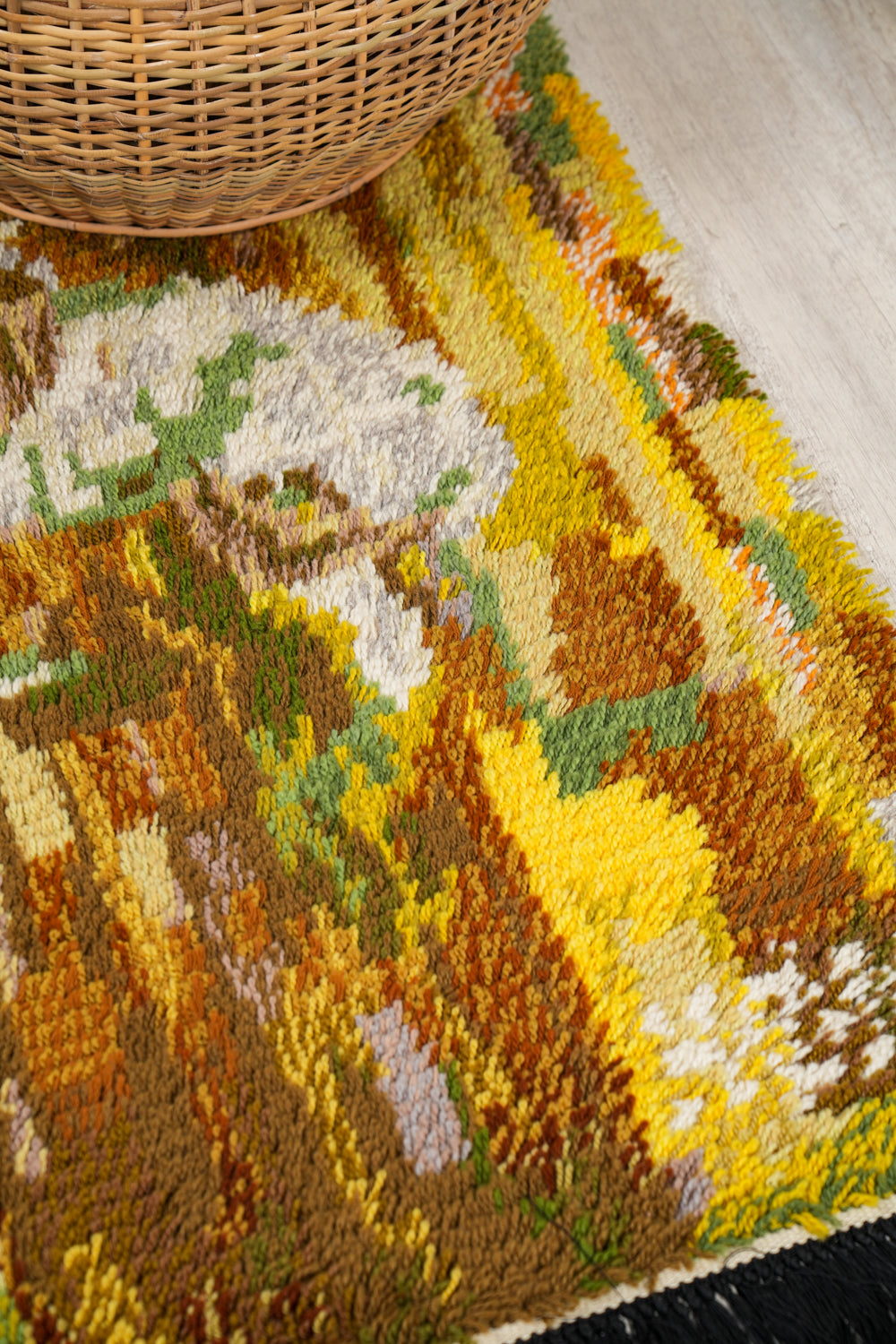 Vintage Scandinavian Rya Rug 3'9" x 2'7"