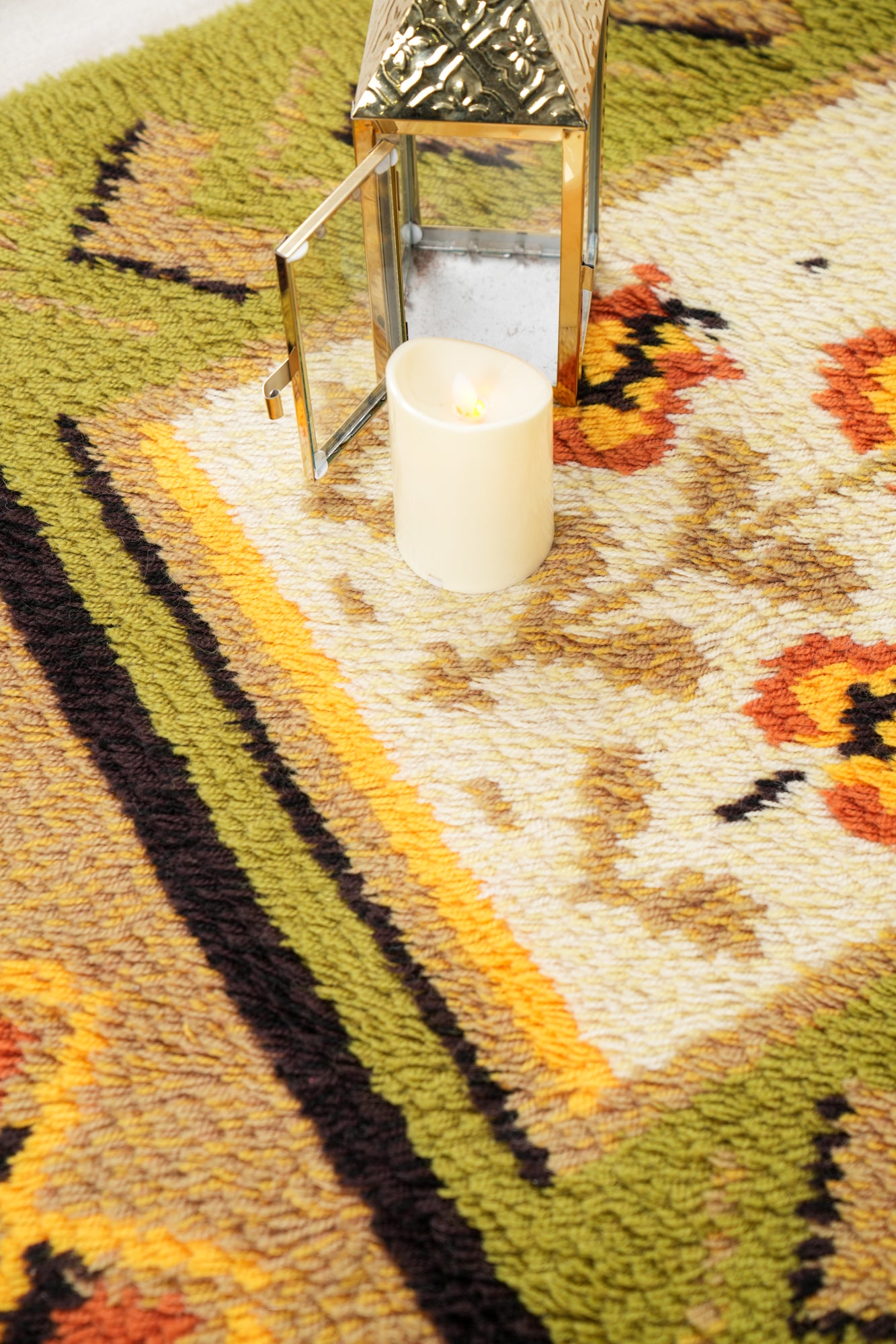 Vintage Scandinavian Rya Rug 4'1" x 2'10"