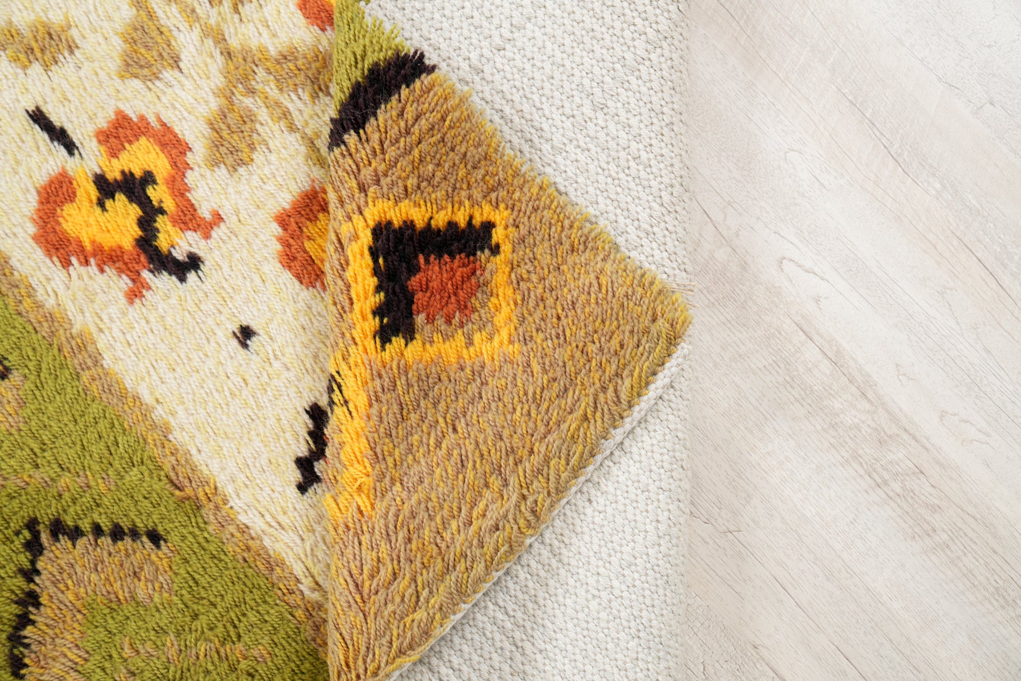 Vintage Scandinavian Rya Rug 4'1" x 2'10"